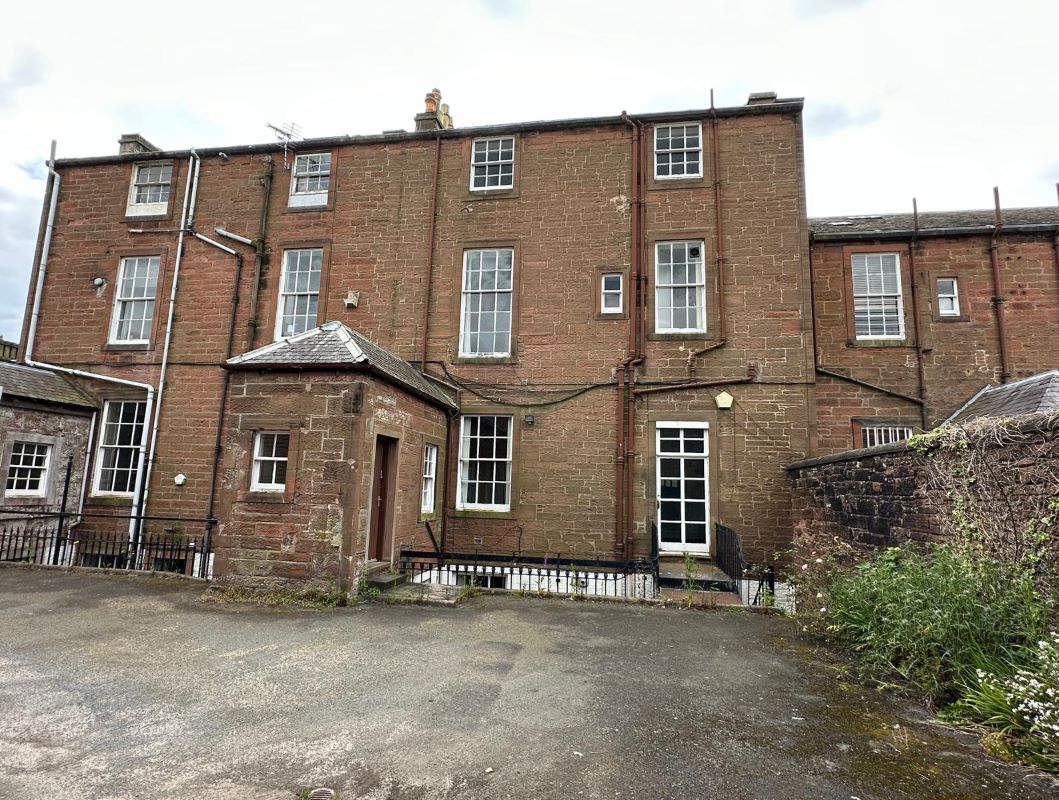28 Castle Street, Dumfries, Dumfriesshire, DG1 1DG