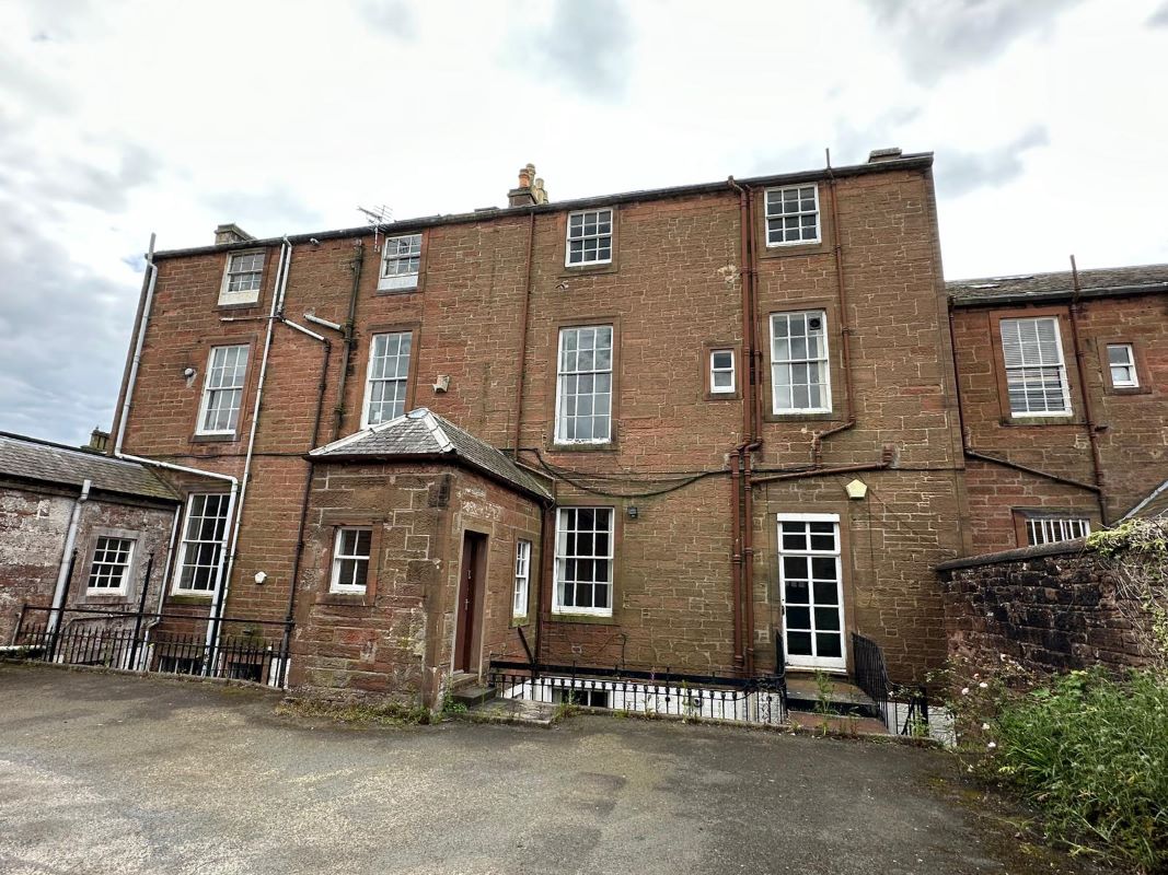 28 Castle Street, Dumfries, Dumfriesshire, DG1 1DG