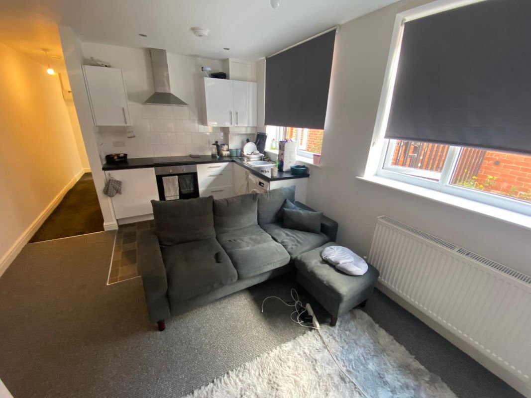 22 Albert Street & Flats 1-3 Mercia House, Mansfield, NG18 1EB