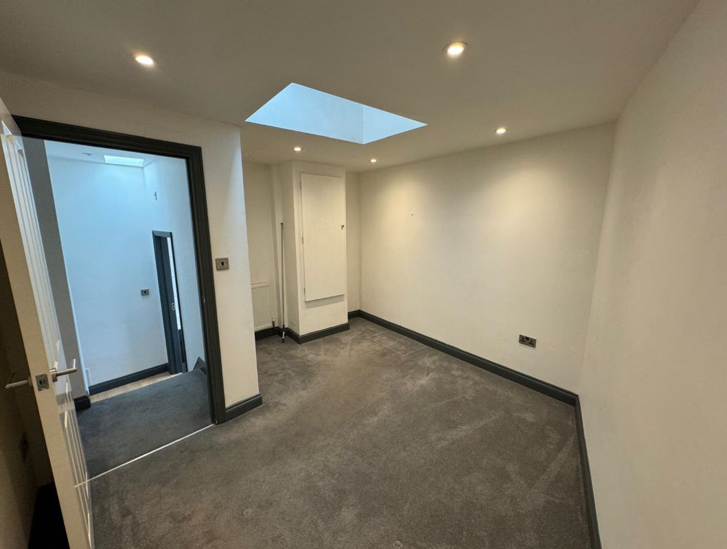 3 Mill House Apartments, 1 Mill Lane, Guildford, Surrey, GU1 3XX