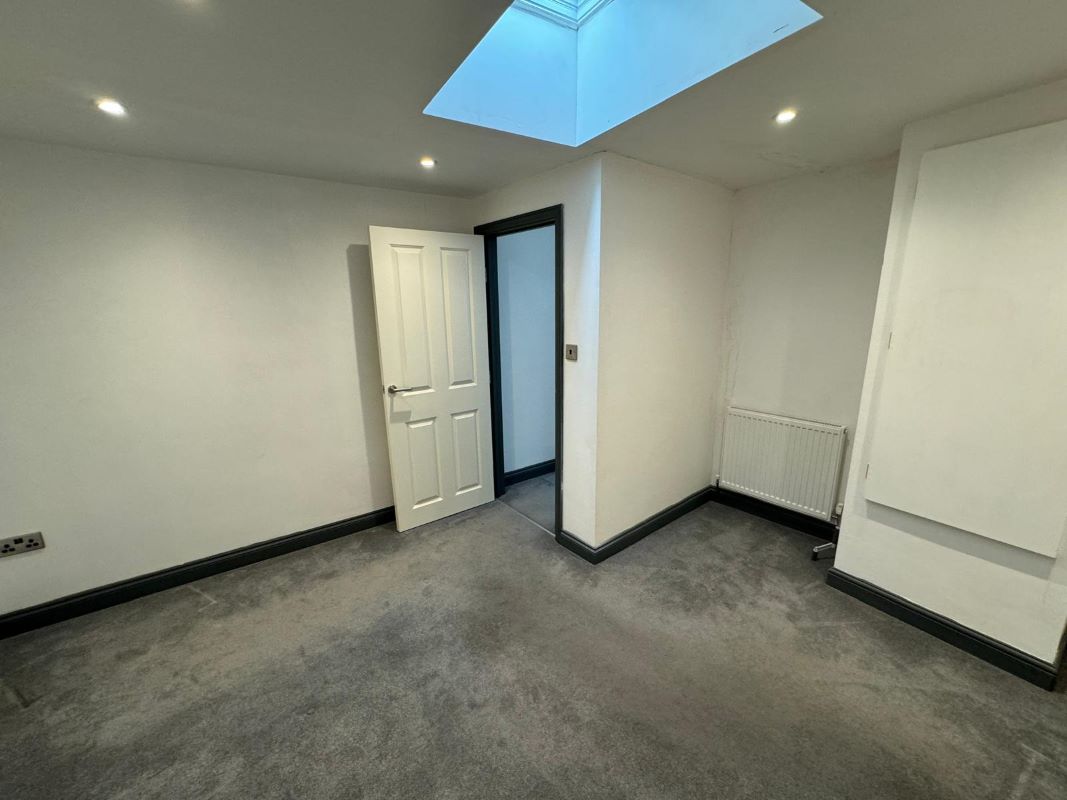 3 Mill House Apartments, 1 Mill Lane, Guildford, Surrey, GU1 3XX