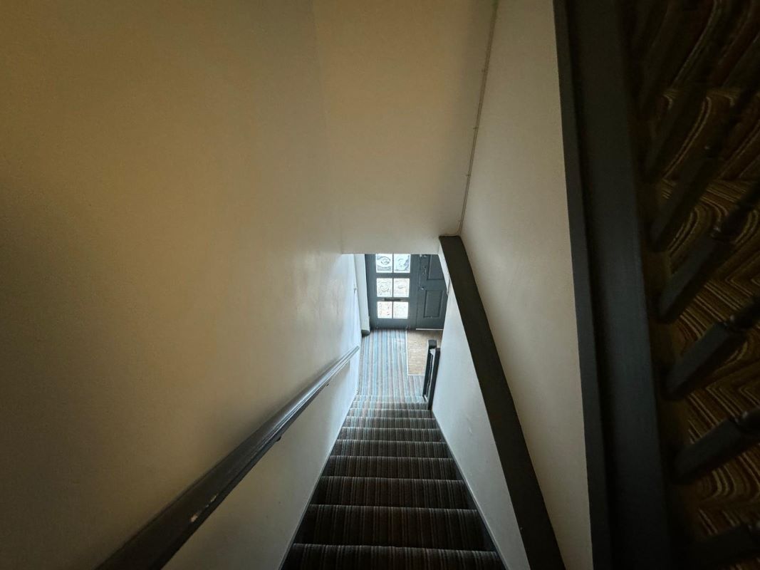 3 Mill House Apartments, 1 Mill Lane, Guildford, Surrey, GU1 3XX