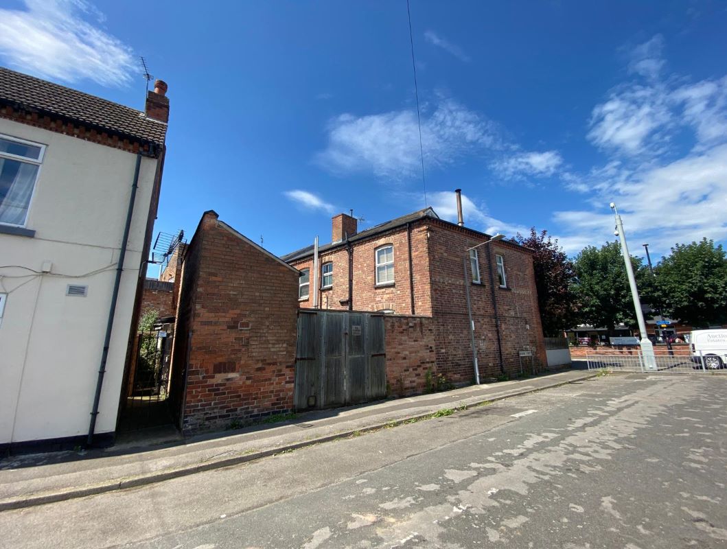 80 Victoria Road, Netherfield, Nottingham, NG4 2HG