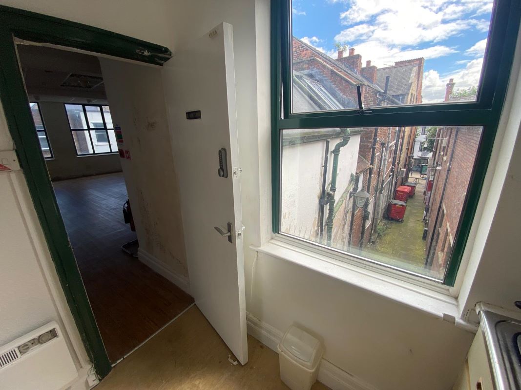 9-9B Packers Row, Chesterfield, Derbyshire, S40 1RB