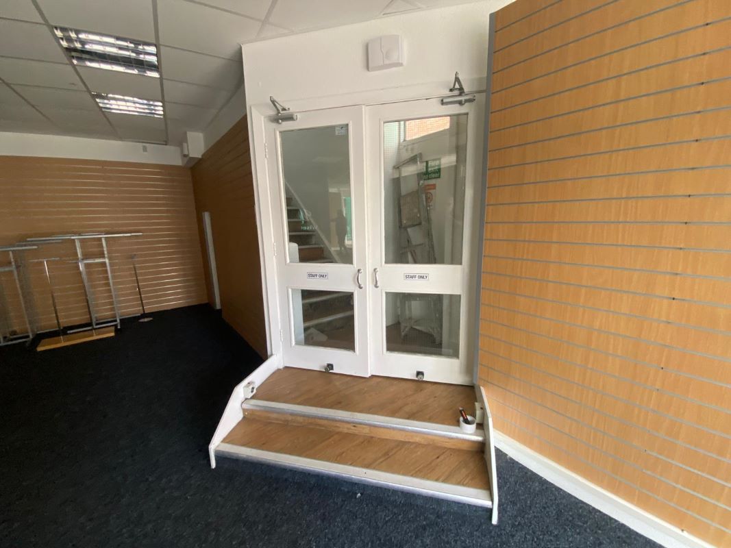 9-9B Packers Row, Chesterfield, Derbyshire, S40 1RB