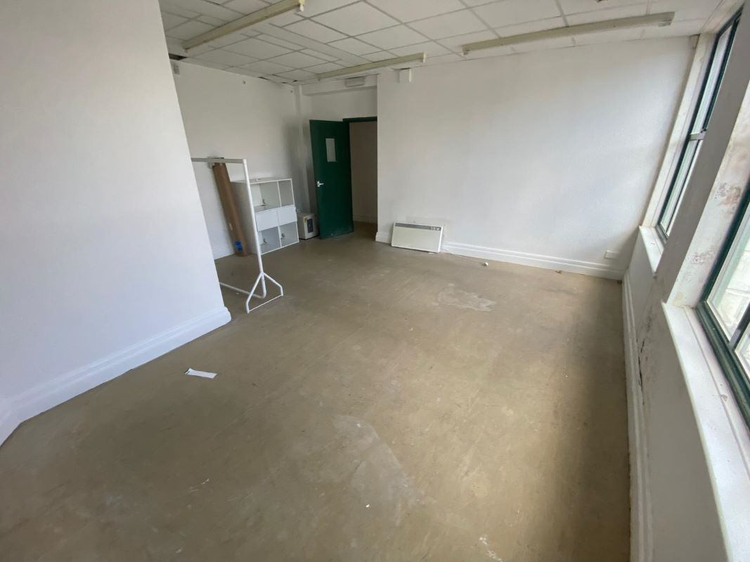 9-9B Packers Row, Chesterfield, Derbyshire, S40 1RB