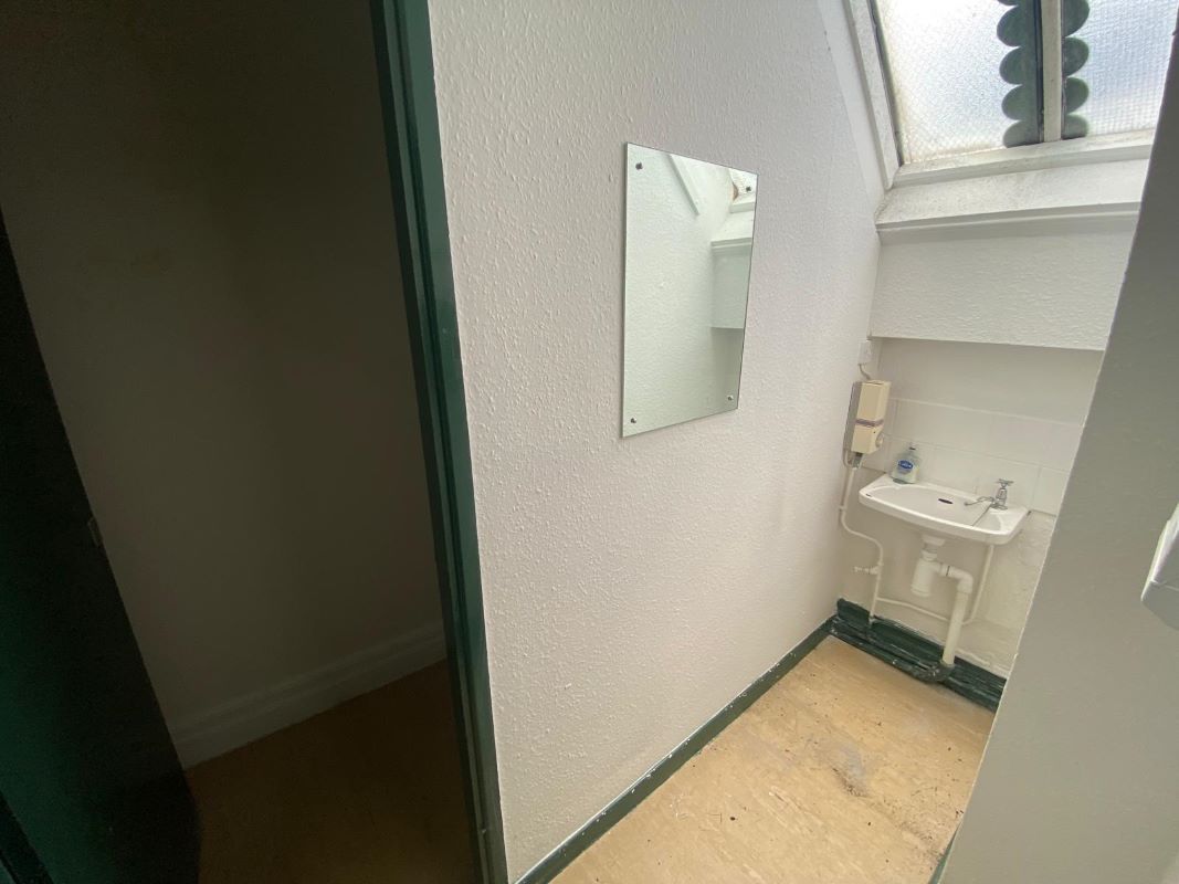 9-9B Packers Row, Chesterfield, Derbyshire, S40 1RB