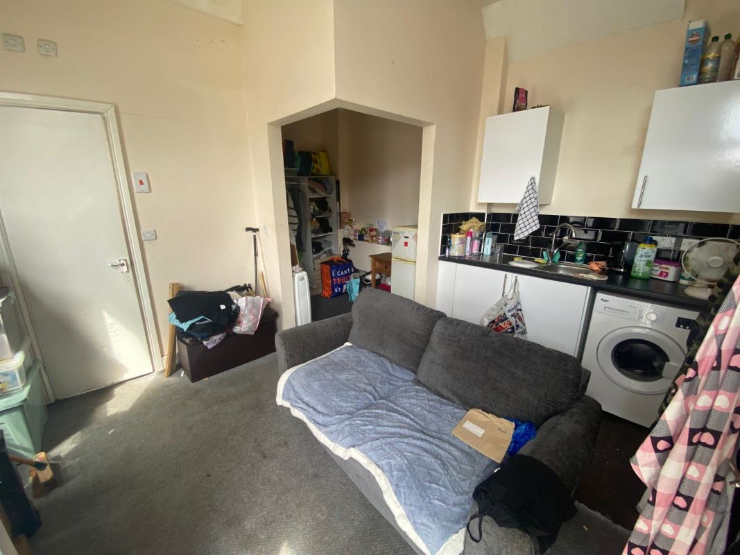 72 Hartley Road, Radford, Nottingham, NG7 3AD