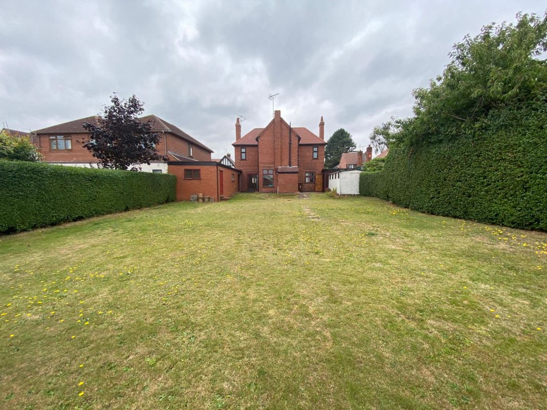 5 Ellesmere Road, Forest Town, Mansfield, NG19 0EG
