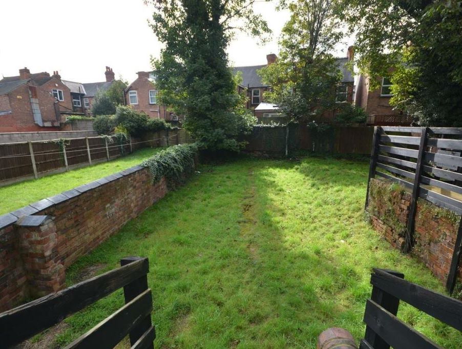 16 Radcliffe Road, West Bridgford, Nottingham, NG2 5FW