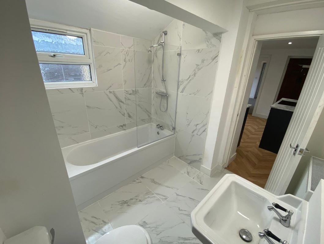 43 Holliers Walk, Hinkley, LE10 1QW