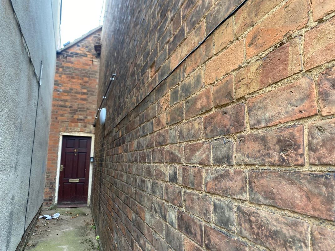 43 Holliers Walk, Hinkley, LE10 1QW