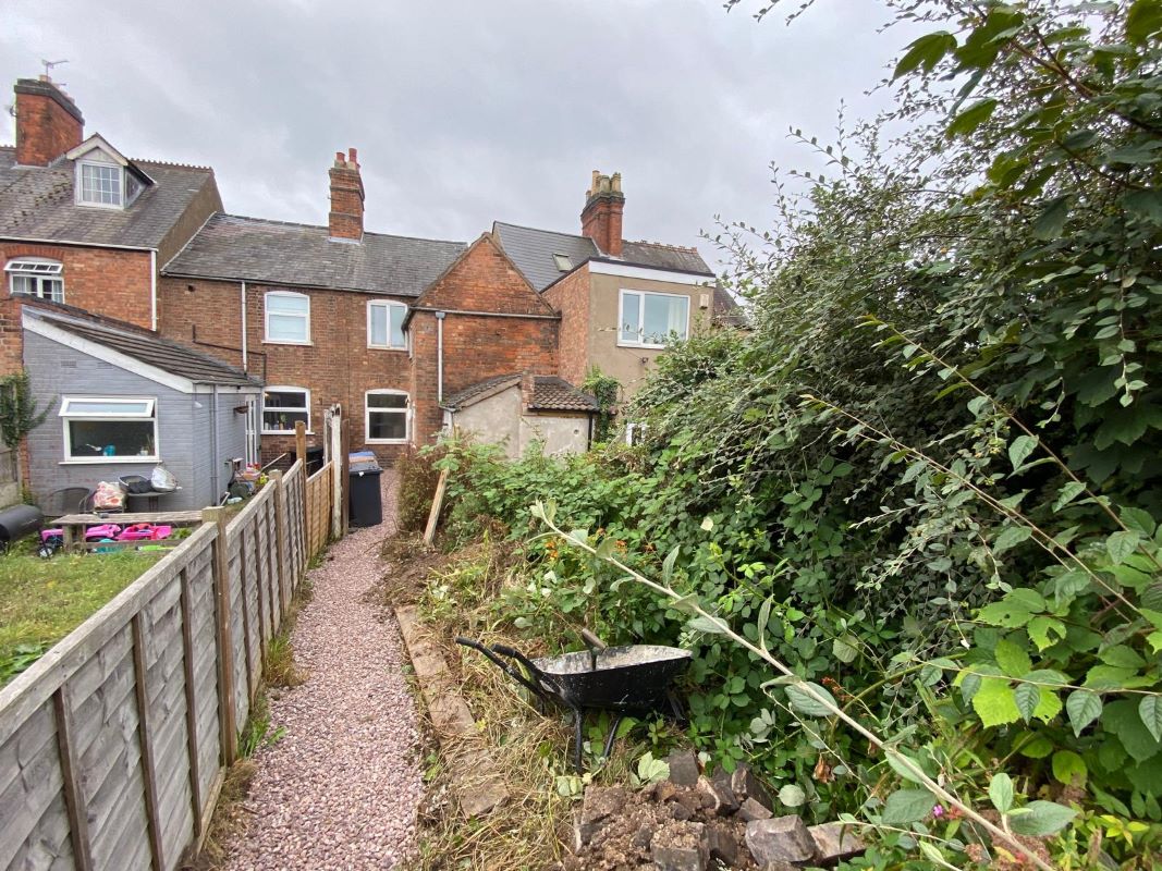 43 Holliers Walk, Hinkley, LE10 1QW