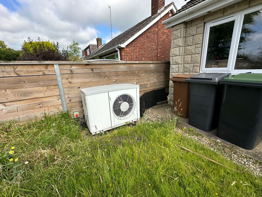 5 Welbourn Road, Brant Broughton, Lincolnshire, LN5 0SP