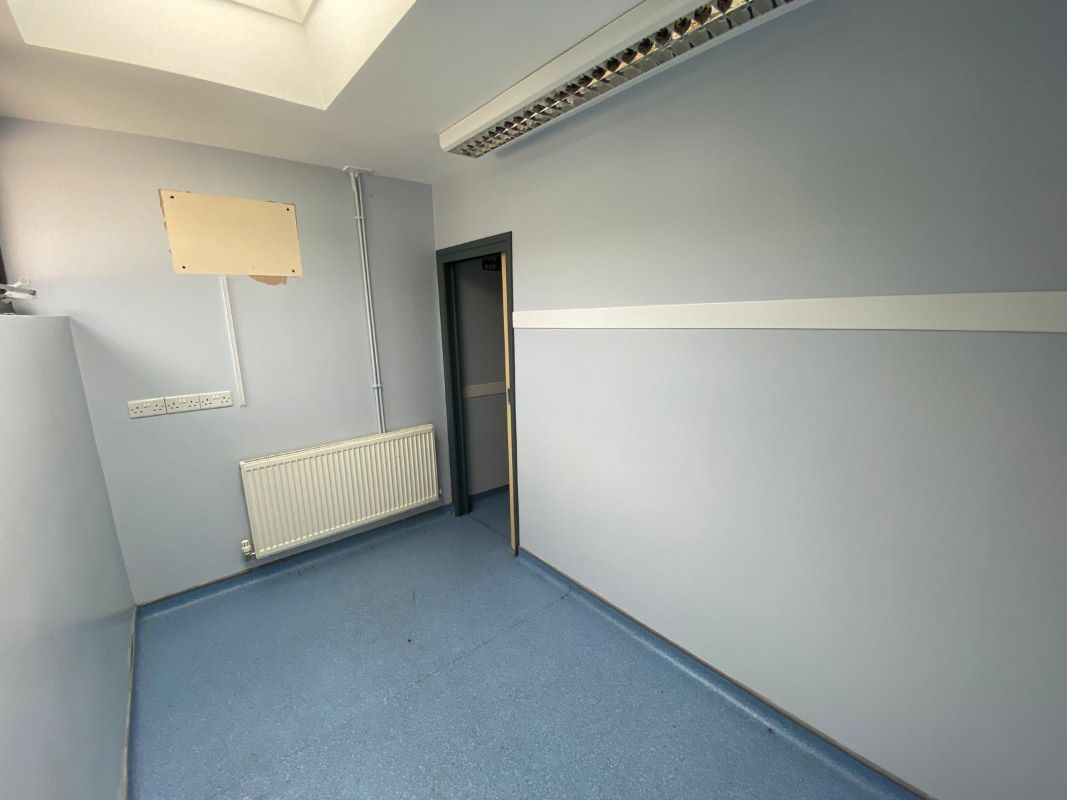11 Haddon Crescent & 70 Attenborough Lane, Chilwell, Nottingham, NG9 5JW