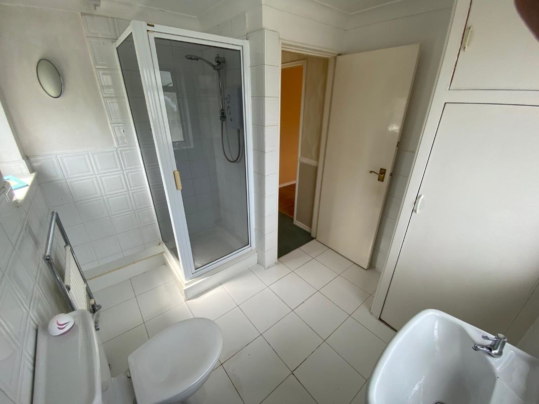 11 Haddon Crescent & 70 Attenborough Lane, Chilwell, Nottingham, NG9 5JW