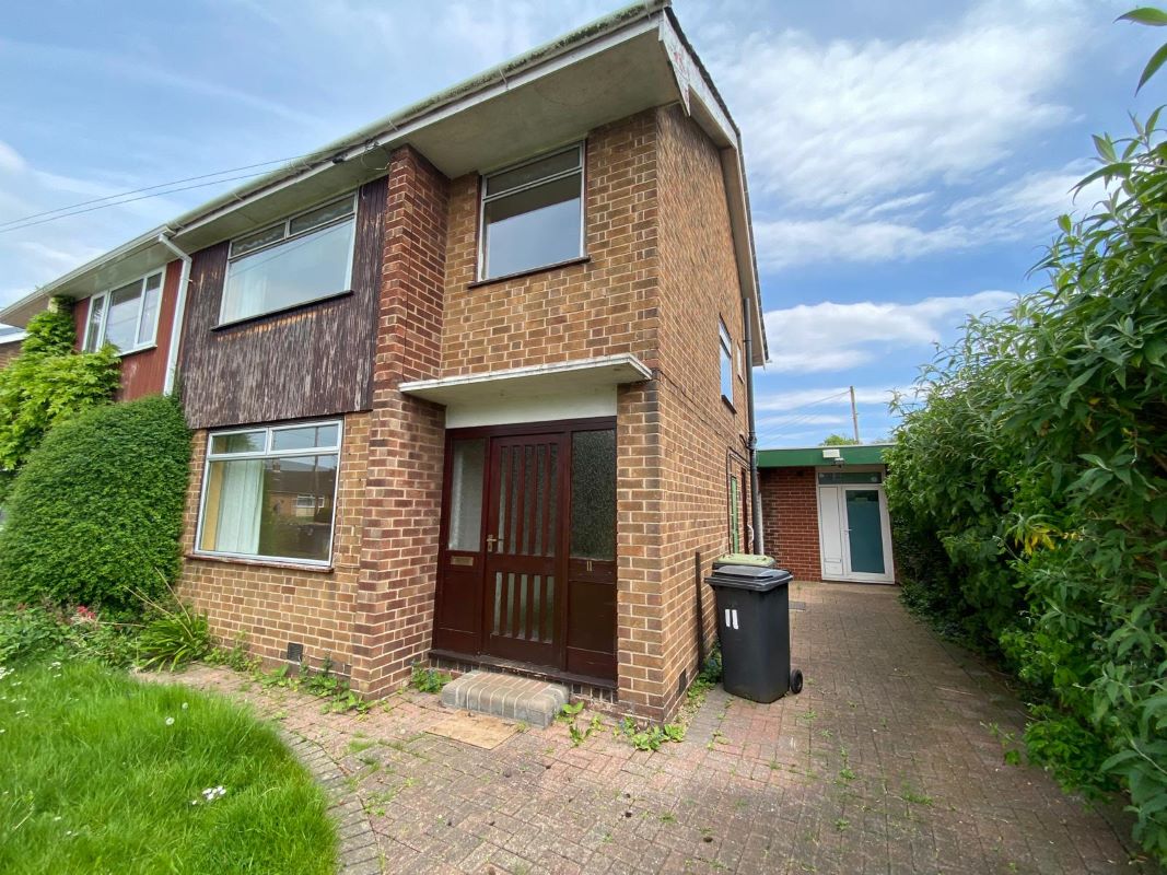 11 Haddon Crescent & 70 Attenborough Lane, Chilwell, Nottingham, NG9 5JW