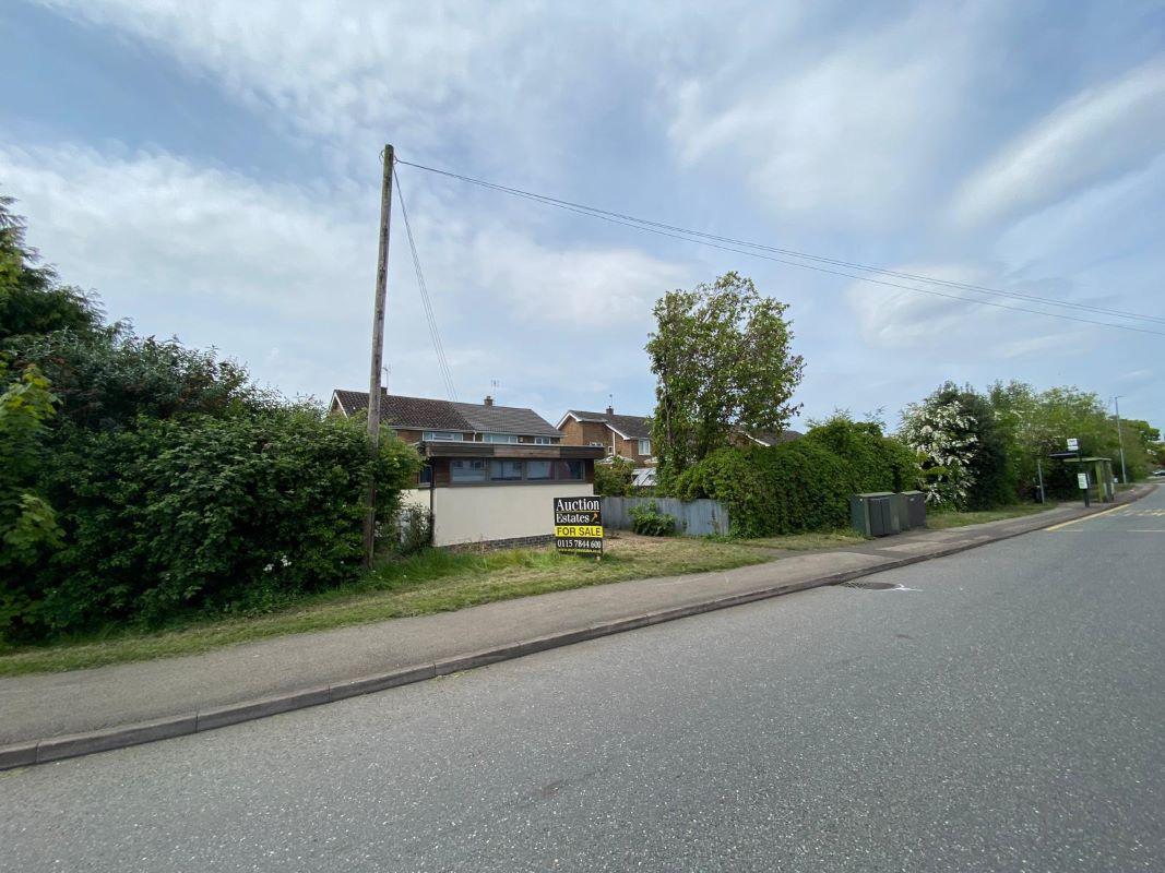 11 Haddon Crescent & 70 Attenborough Lane, Chilwell, Nottingham, NG9 5JW