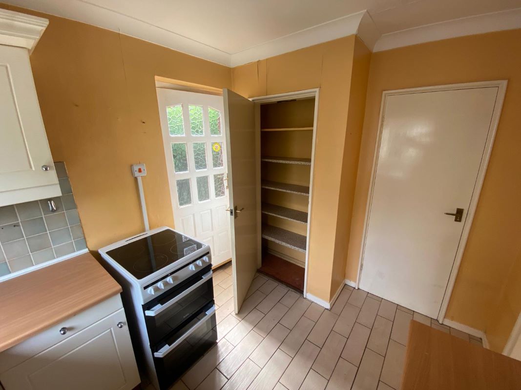 11 Haddon Crescent & 70 Attenborough Lane, Chilwell, Nottingham, NG9 5JW