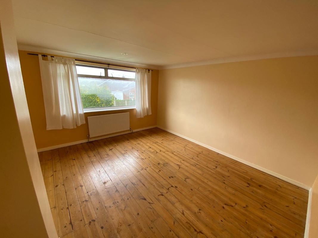 11 Haddon Crescent & 70 Attenborough Lane, Chilwell, Nottingham, NG9 5JW