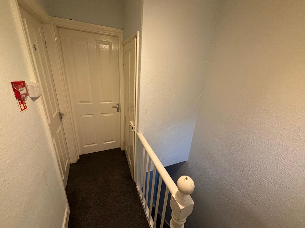 16 Radcliffe Road, West Bridgford, Nottingham, NG2 5FW