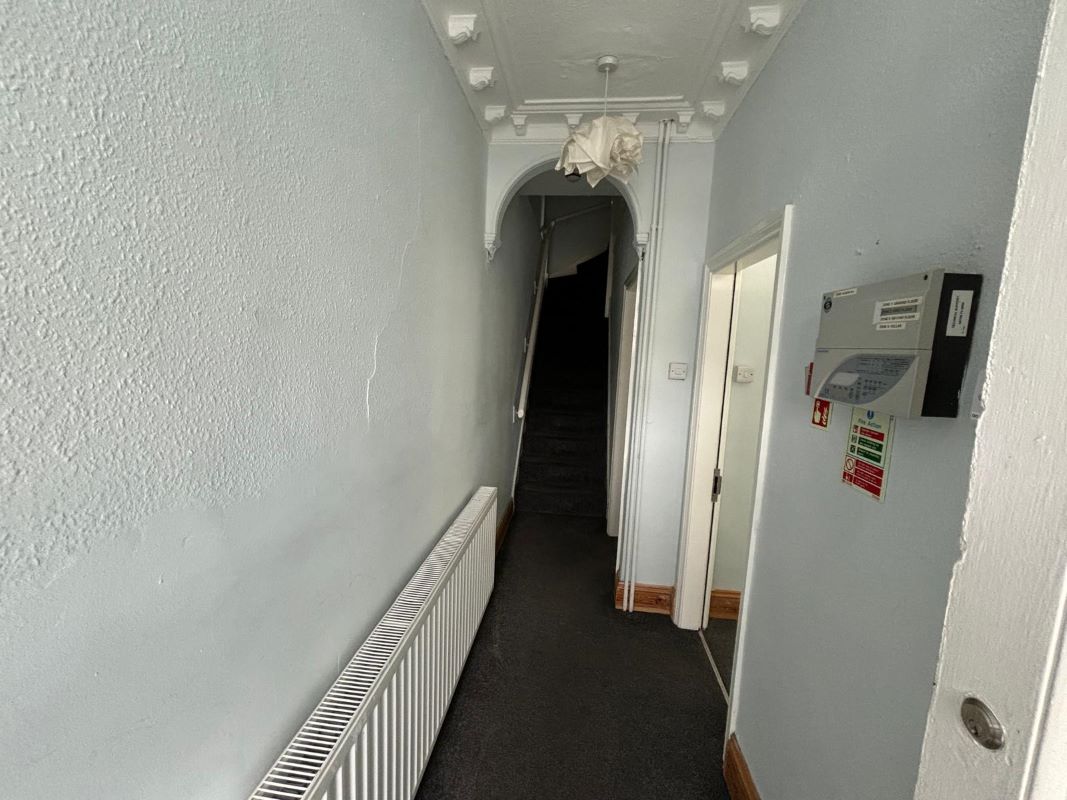 16 Radcliffe Road, West Bridgford, Nottingham, NG2 5FW