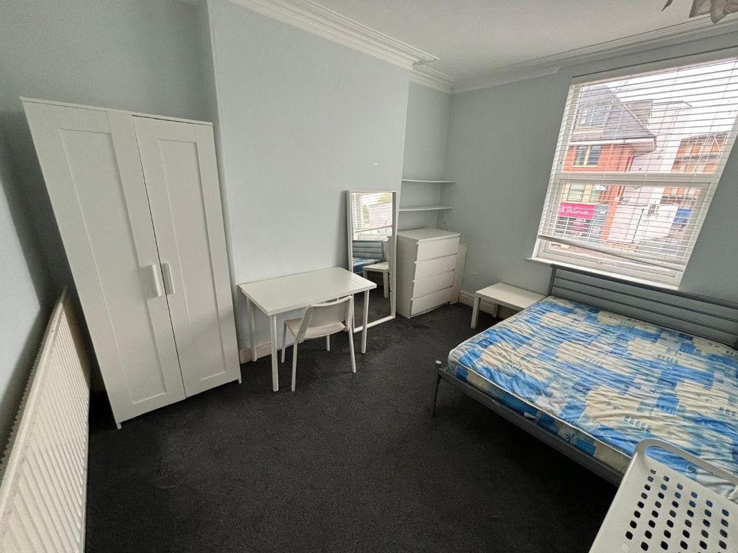 16 Radcliffe Road, West Bridgford, Nottingham, NG2 5FW