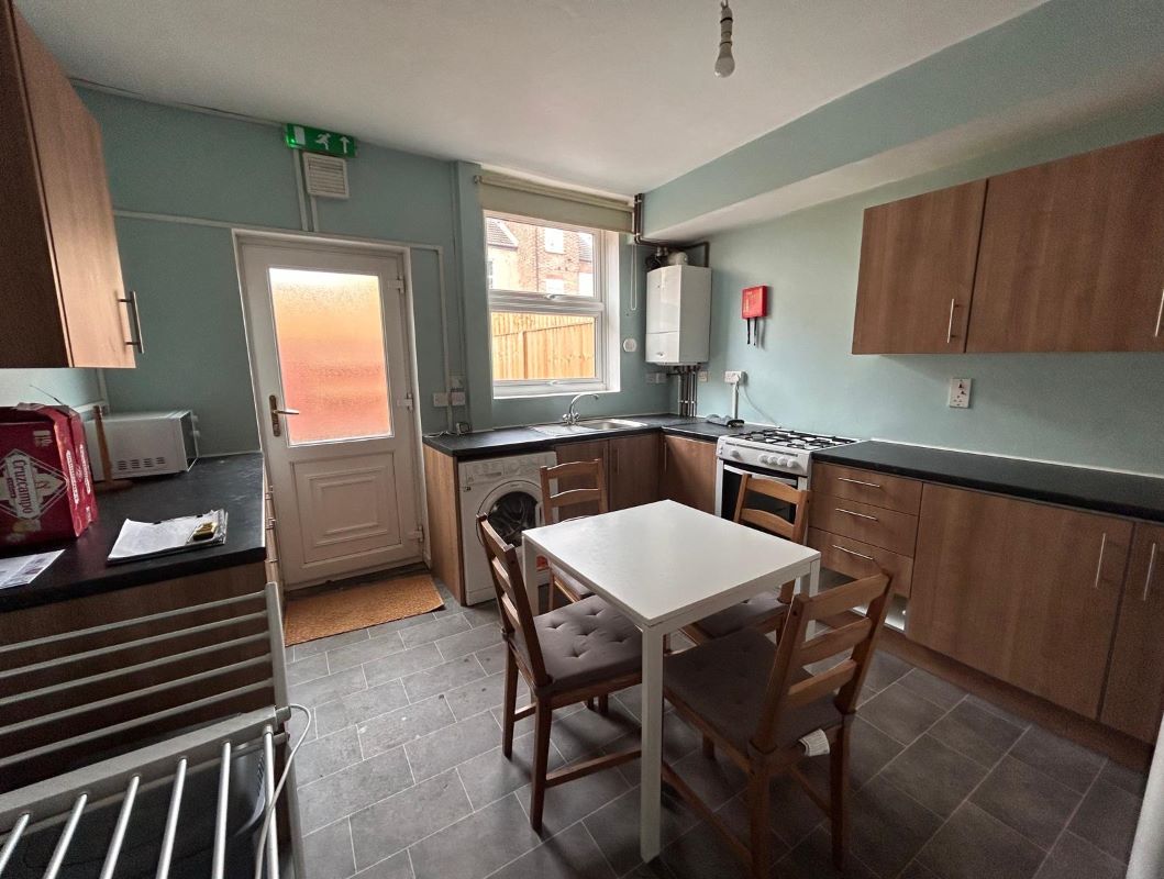 22 Cromwell Street, Nottingham, Nottinghamshire, NG7 4GL