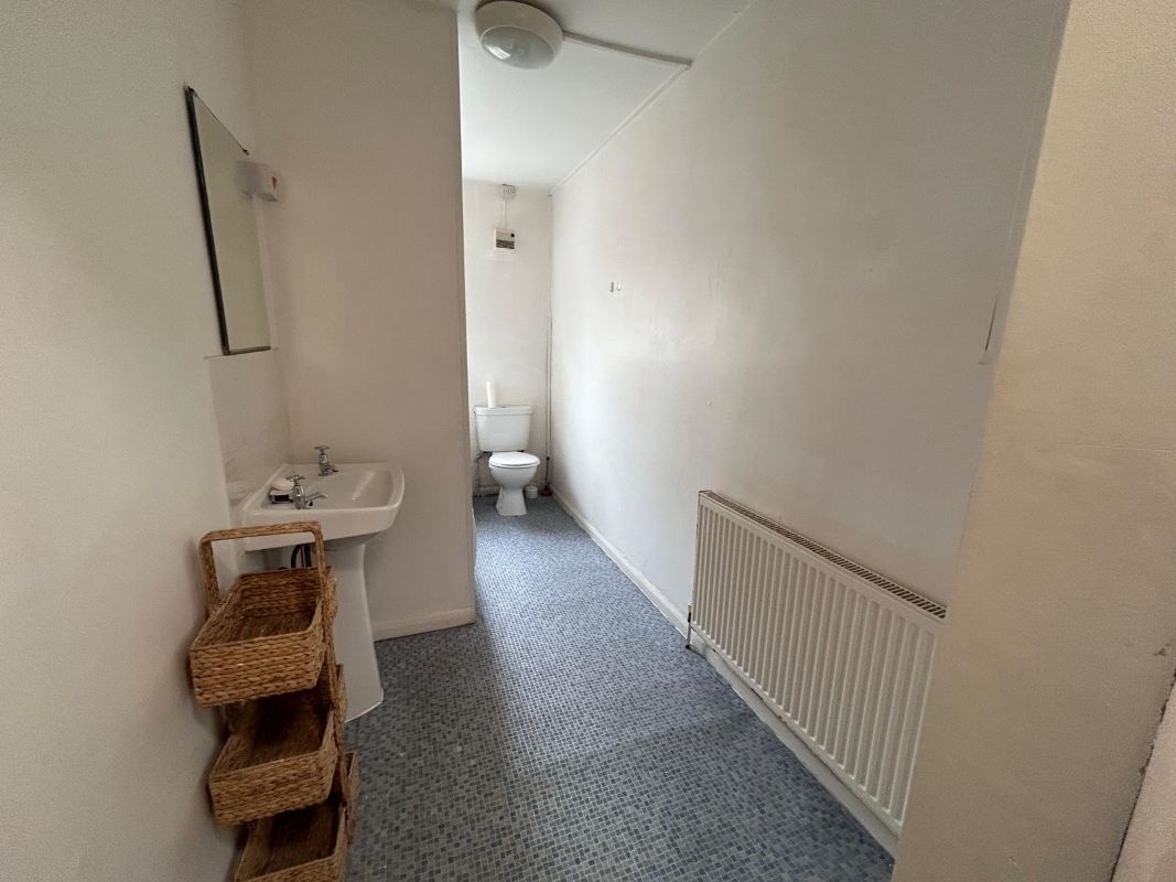 22 Cromwell Street, Nottingham, Nottinghamshire, NG7 4GL