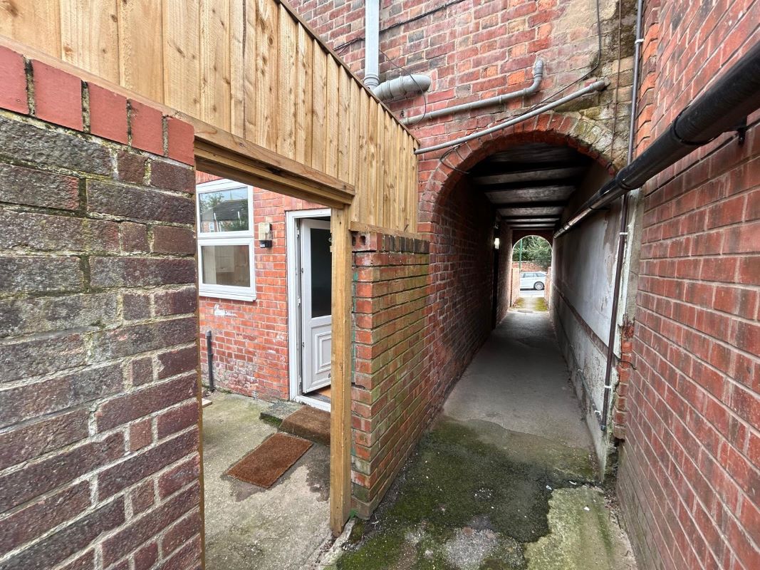 22 Cromwell Street, Nottingham, Nottinghamshire, NG7 4GL