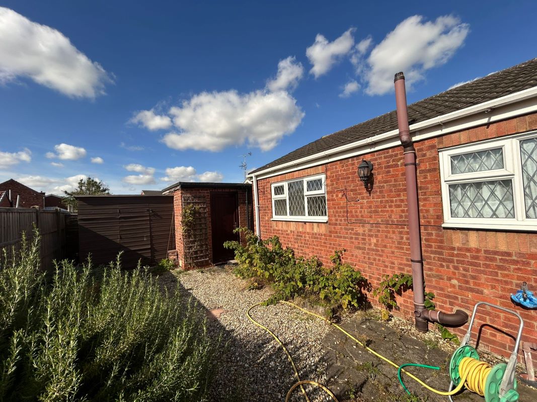 23 Blackthorn Close, Scunthorpe, South Humberside, DN15 8UT