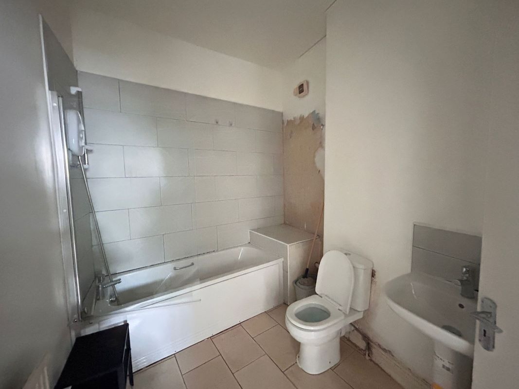 3 Radford Road, Nottingham, NG7 5DQ