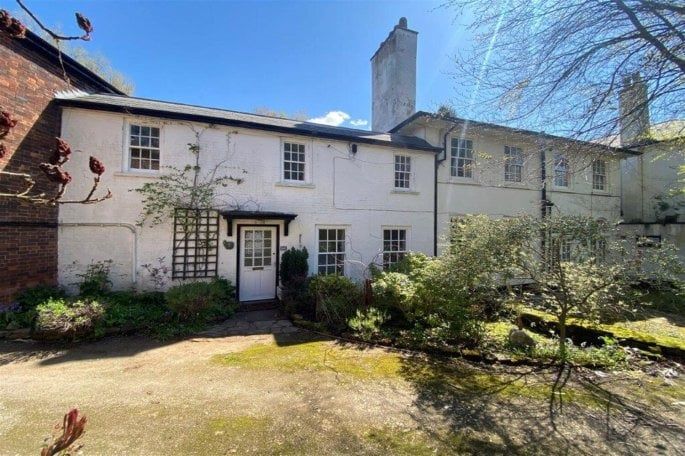 Lenton Abbey, Derby Road, Nottingham, NG9 2SN