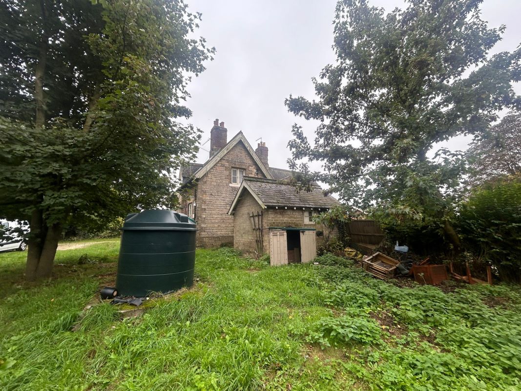 1 & 3 Ermine Street, Appleby, Scunthorpe, South Humberside, DN15 0AA