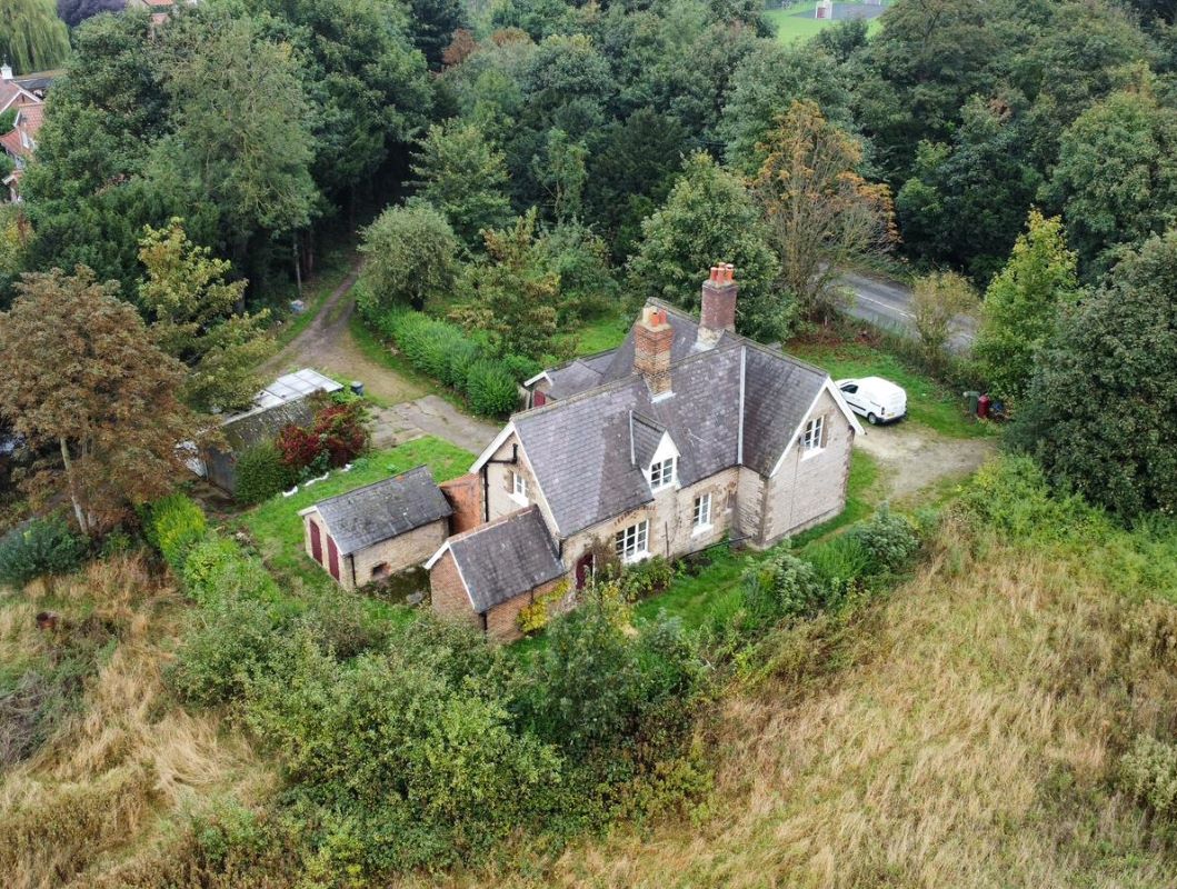 1 & 3 Ermine Street, Appleby, Scunthorpe, South Humberside, DN15 0AA