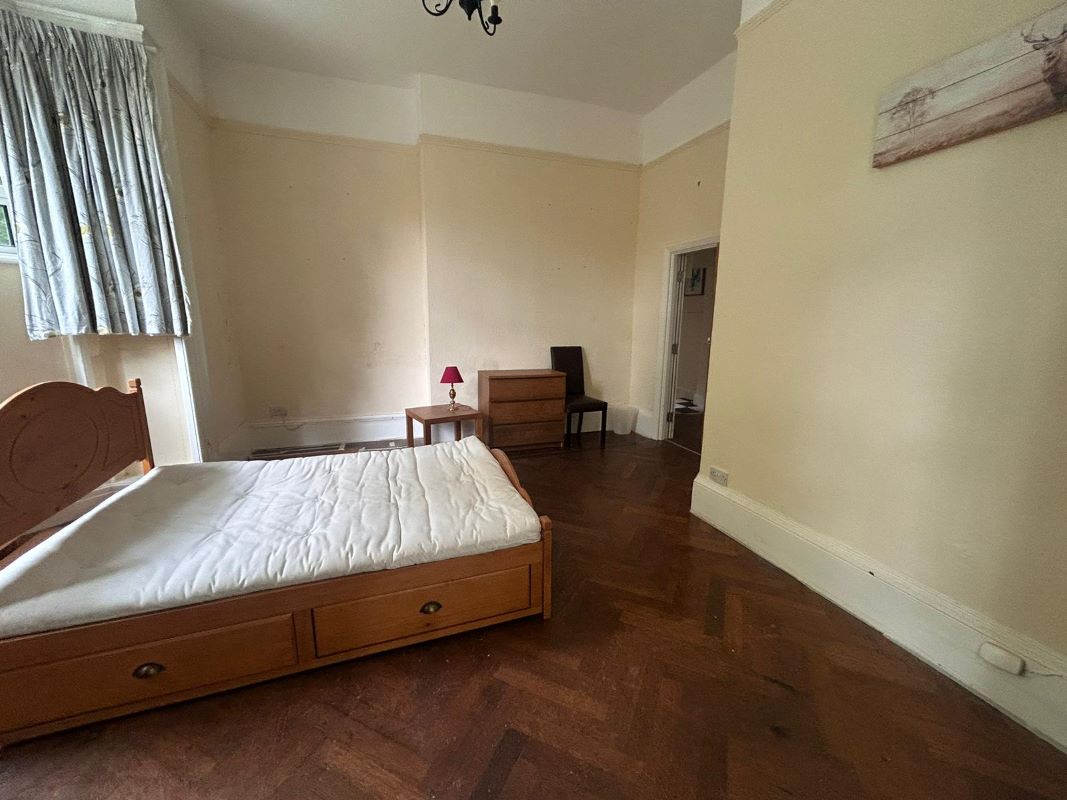 Lenton Abbey, Derby Road, Nottingham, NG9 2SN