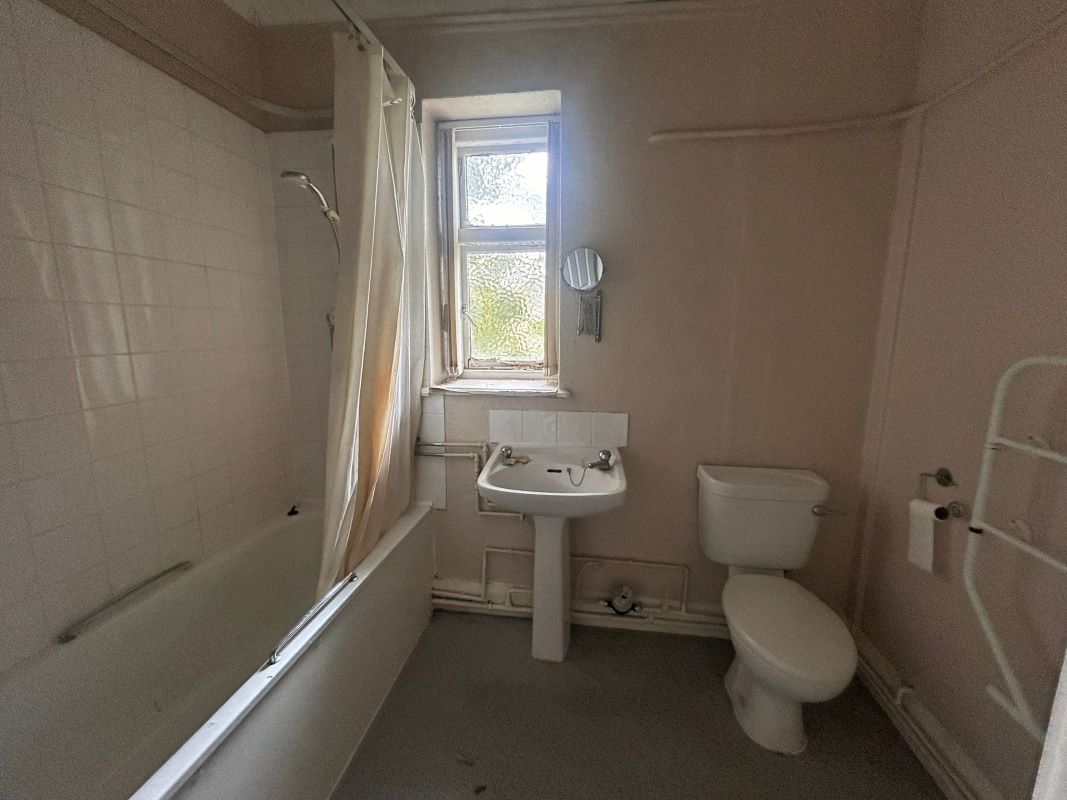 Lenton Abbey, Derby Road, Nottingham, NG9 2SN