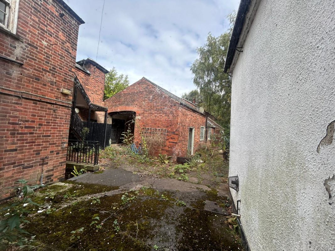 Lenton Abbey, Derby Road, Nottingham, NG9 2SN