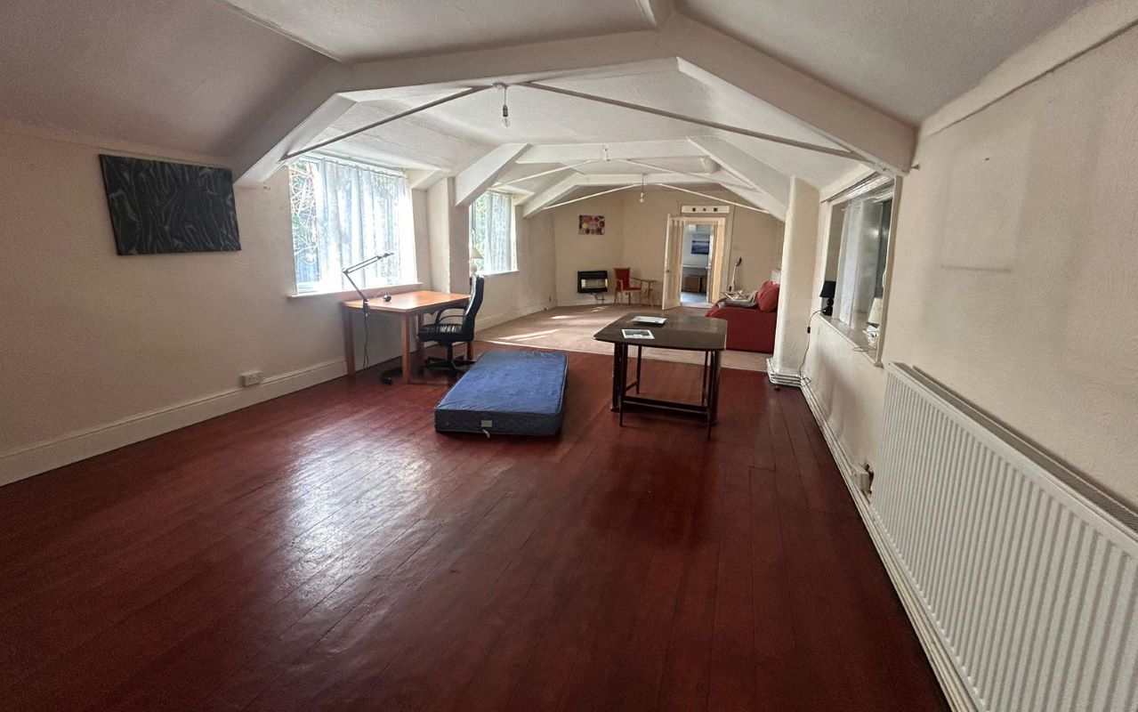Lenton Abbey, Derby Road, Nottingham, NG9 2SN