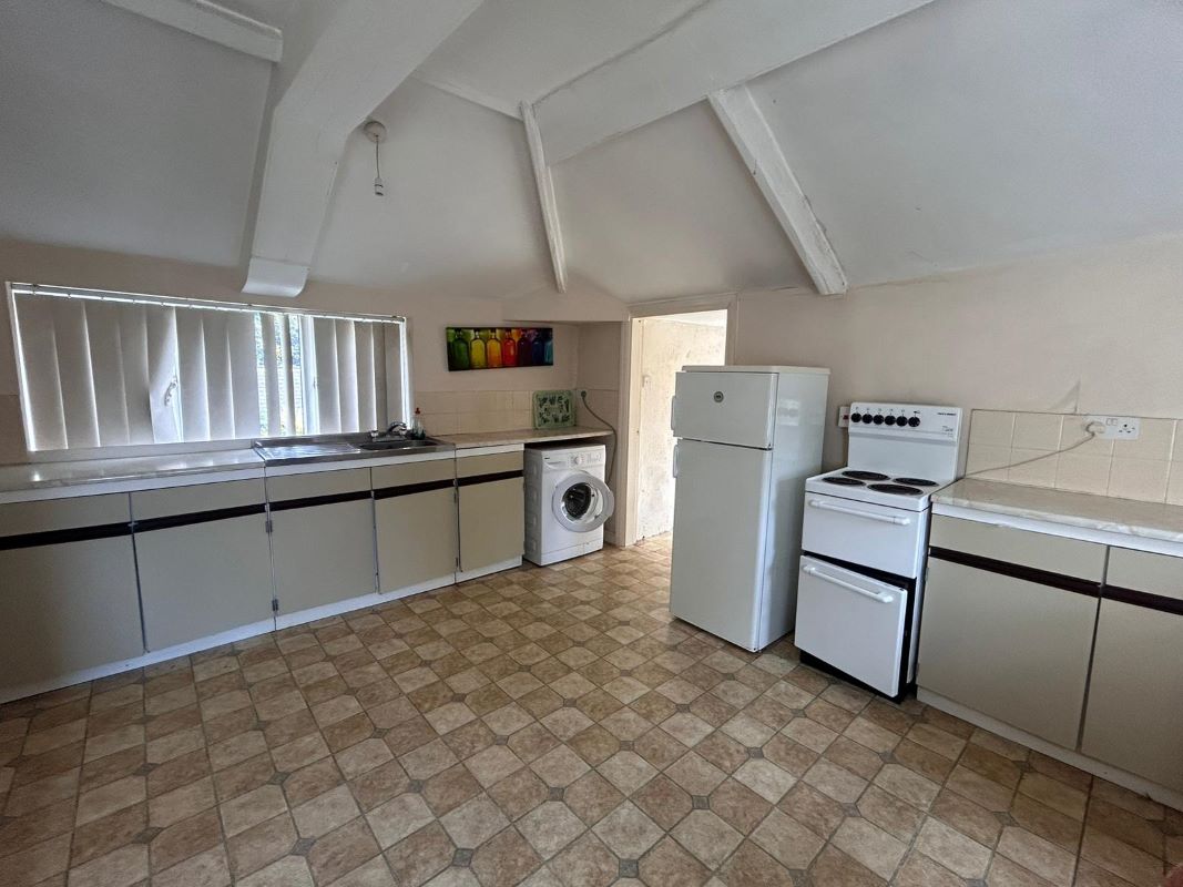 Lenton Abbey, Derby Road, Nottingham, NG9 2SN