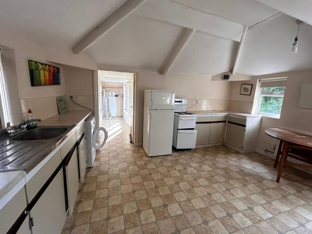 Lenton Abbey, Derby Road, Nottingham, NG9 2SN