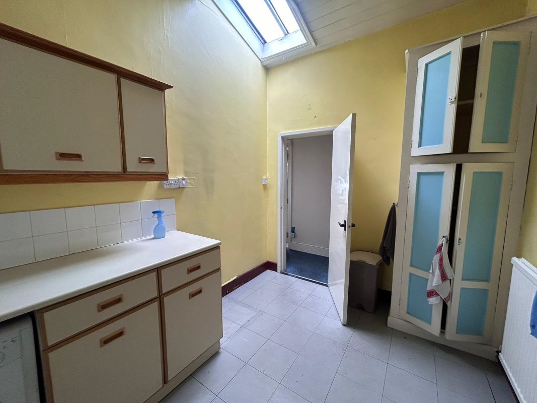 Lenton Abbey, Derby Road, Nottingham, NG9 2SN