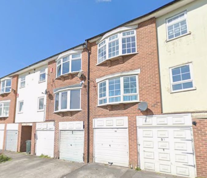 30 Belvoir Lodge, Carlton, Nottingham, NG4 1DU