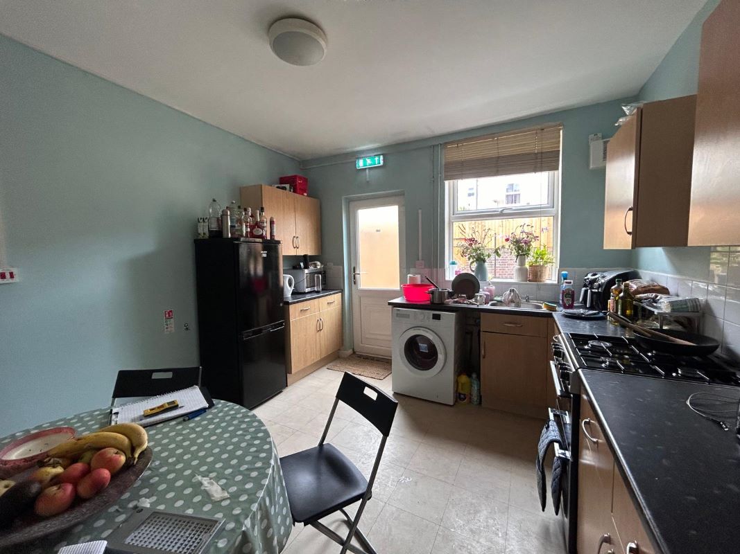23 Cromwell Street, Nottingham, NG7 4GL