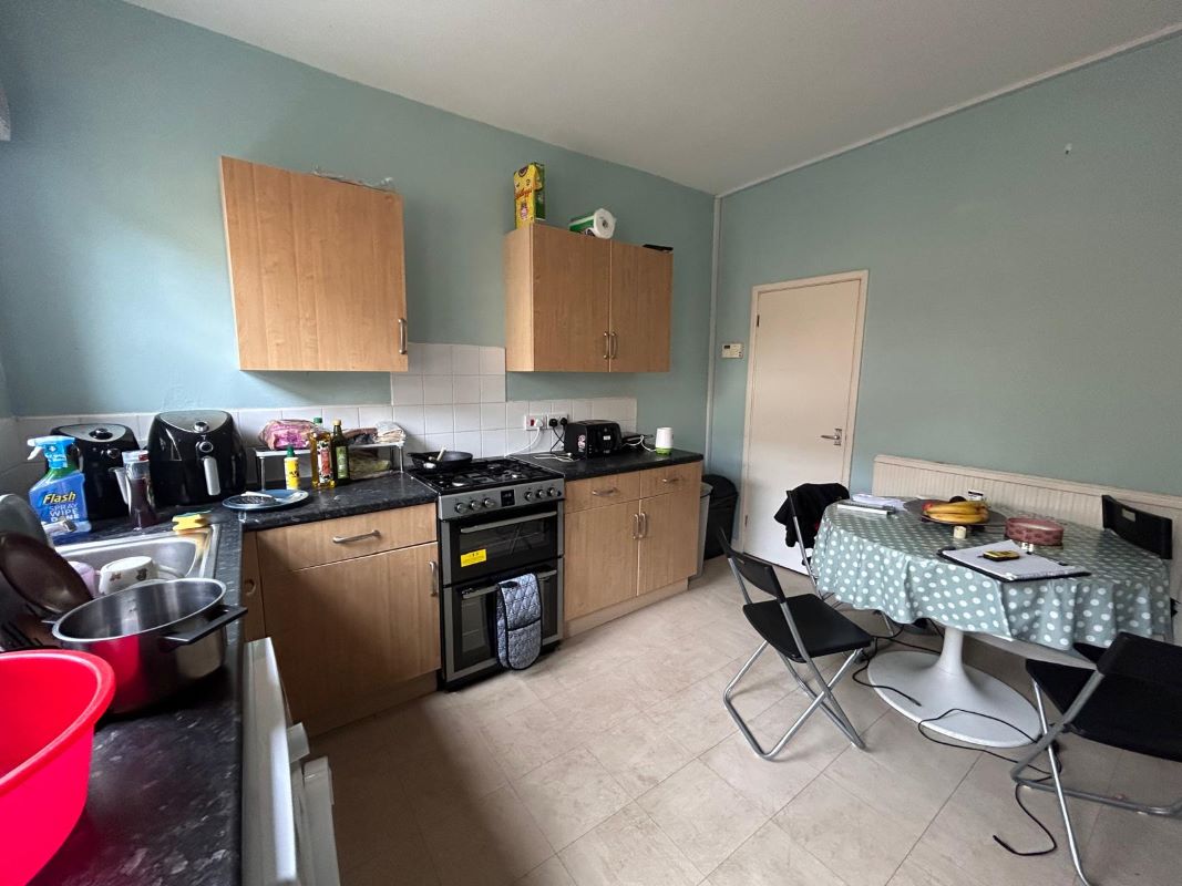 23 Cromwell Street, Nottingham, NG7 4GL