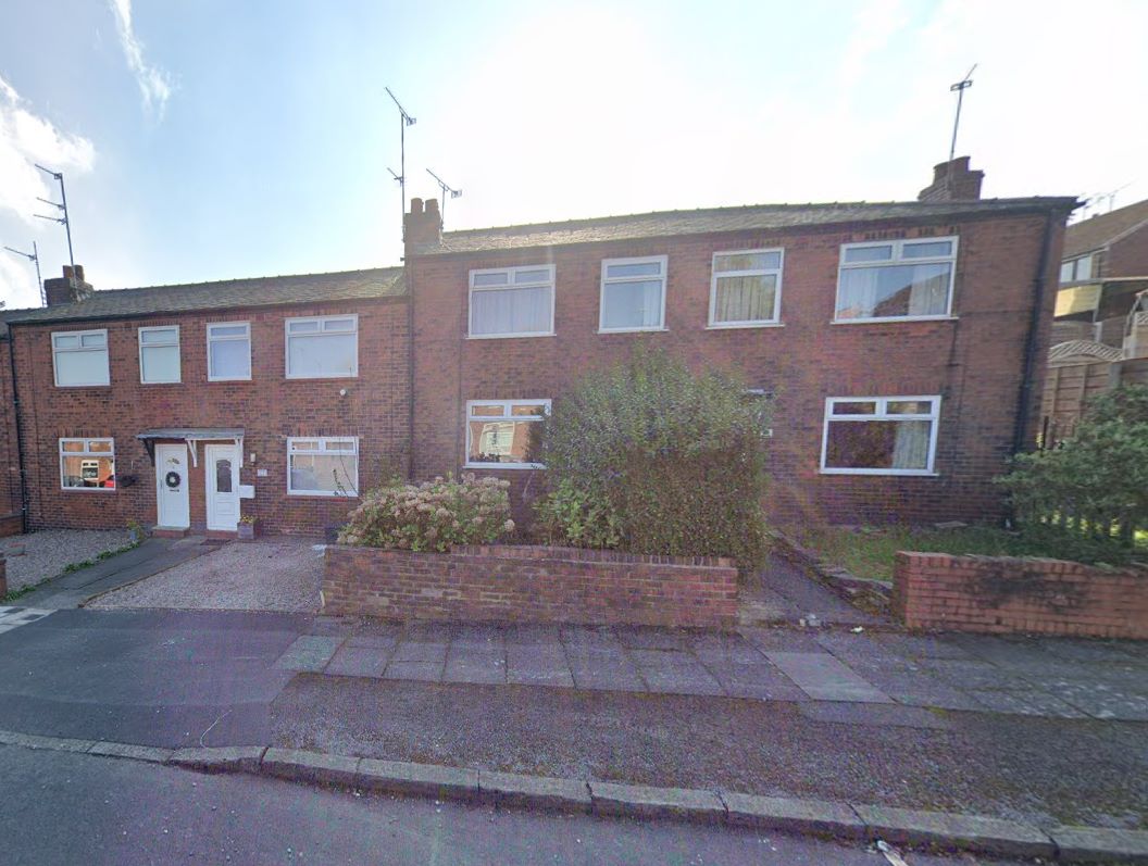 34 Houses on Jubilee Avenue, Dukinfield, Cheshire, SK16 5ND