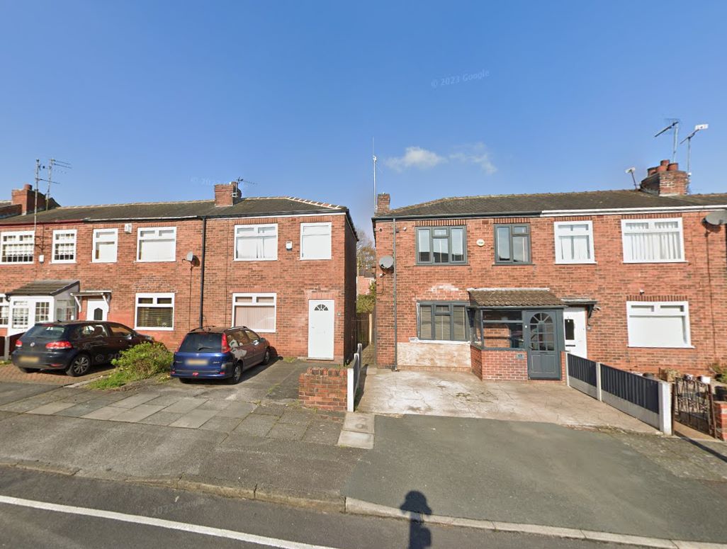 34 Houses on Jubilee Avenue, Dukinfield, Cheshire, SK16 5ND