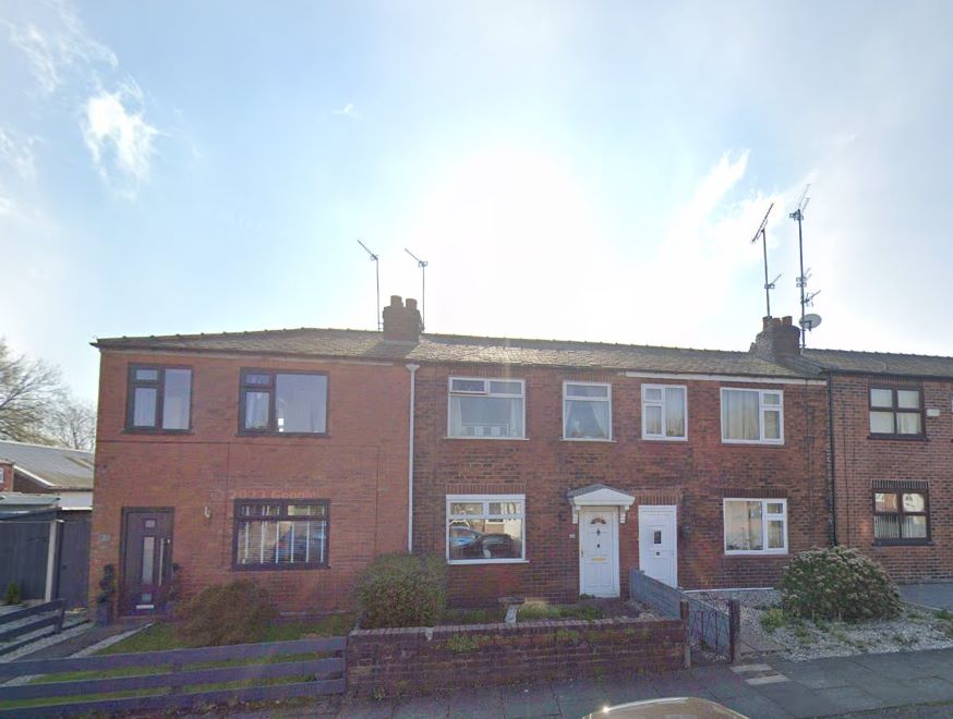 34 Houses on Jubilee Avenue, Dukinfield, Cheshire, SK16 5ND