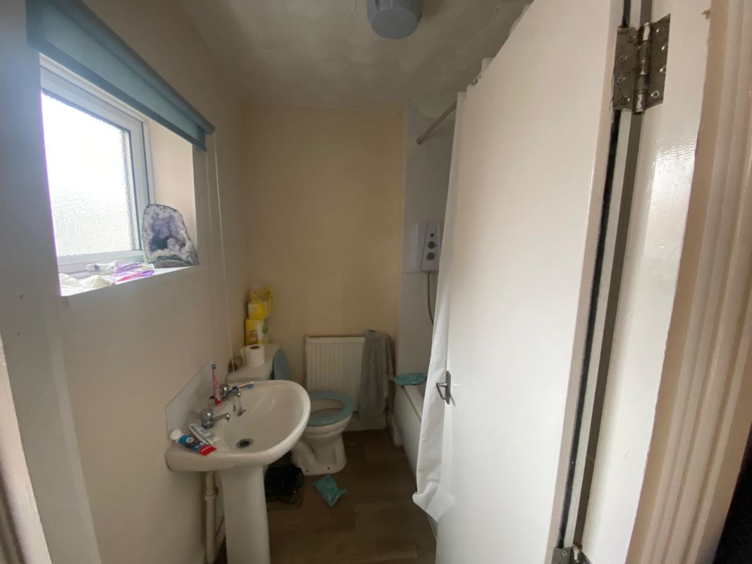 4 High Street, Hucknall, Nottingham, NG15 7HD