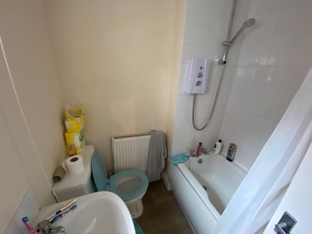 4 High Street, Hucknall, Nottingham, NG15 7HD